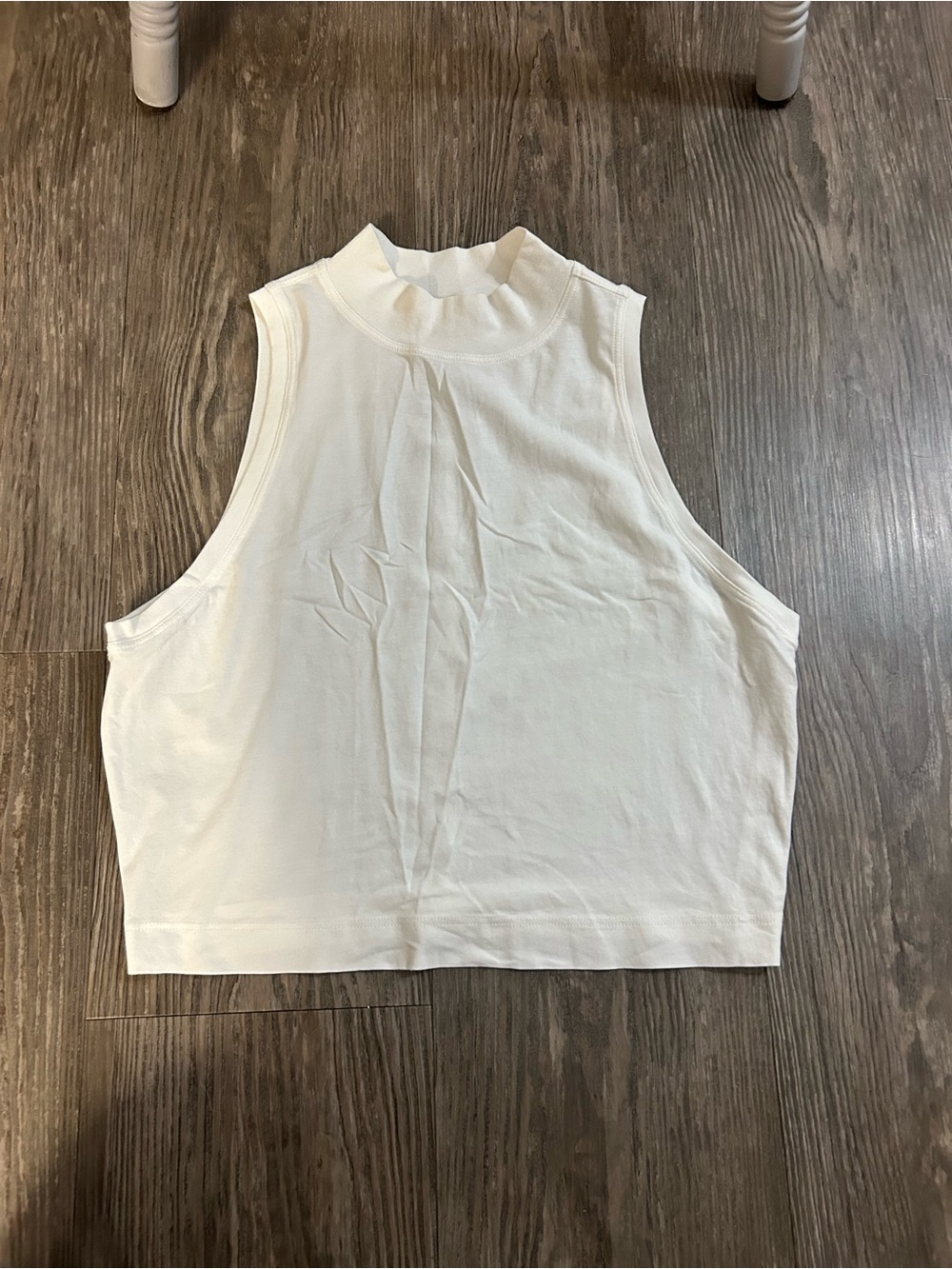 Lululemon Sleeveless Mock Neck Crop Top - White